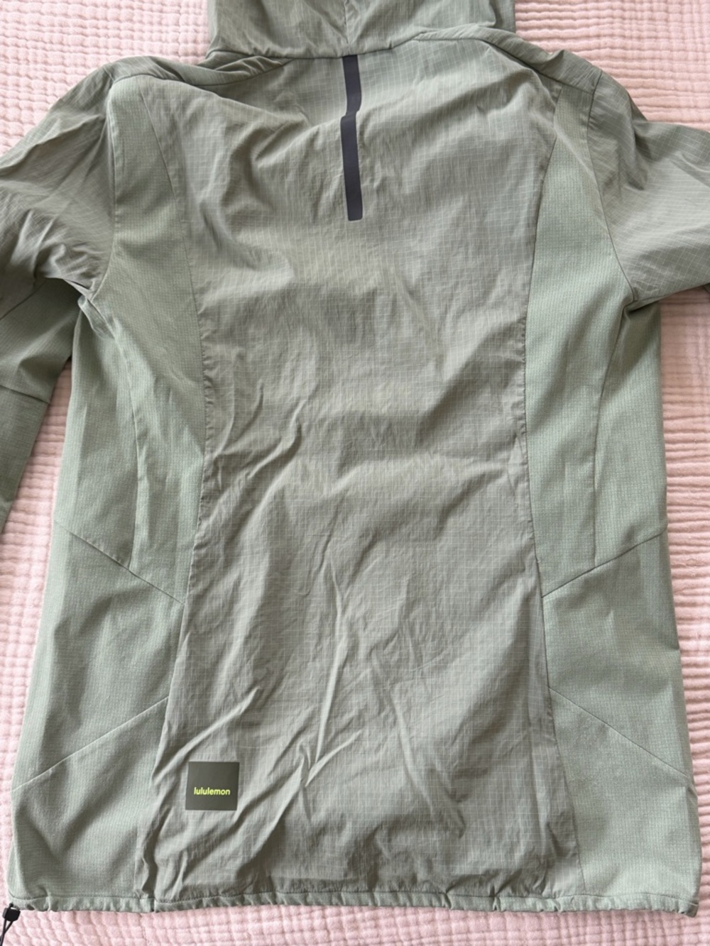 lululemon athletica Lightweight Hooded Shirt Jacket in Sage Green - Picture 2 of 5